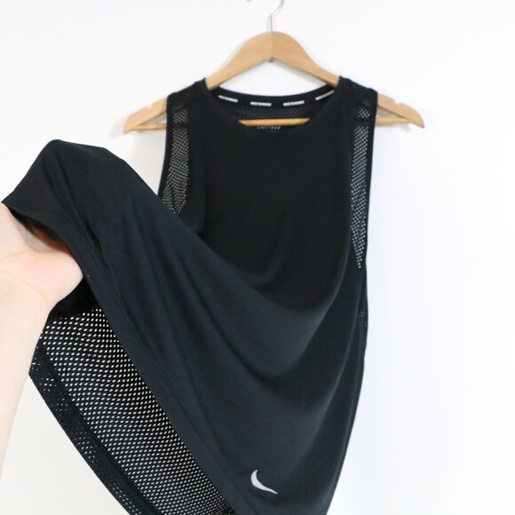 *Nike Black Sports Pinnie - Picture 4 of 6